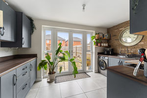 Photo 9- click for photo gallery